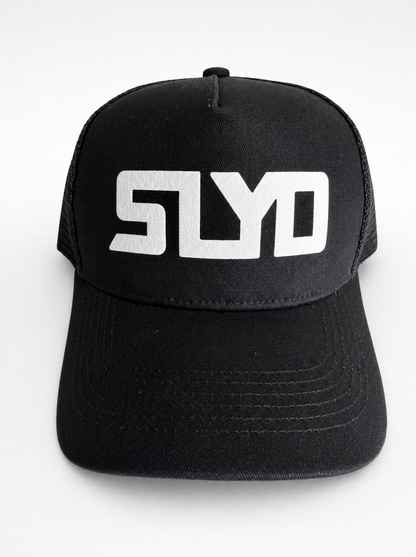 SLYD TRUCKER PUFF HAT (BLACK)